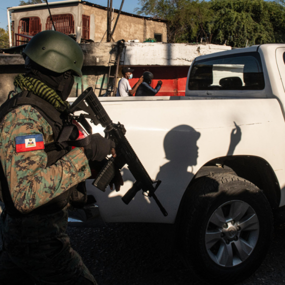 Novi talas nasilja na Haitiju: Banda upala u sirotište; Među otetima misionarka i trogodišnje dete