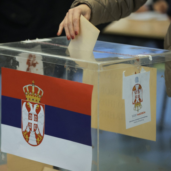 Centar za evropske vrednosti: Opozicioni aktivisti vrše pritiske i krše izbornu tišinu u Zaječaru i Kosjeriću