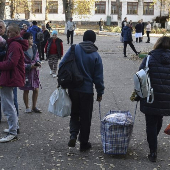 Ukrajinske izbeglice preplavile Evropu: Koje zemlje prednjače?