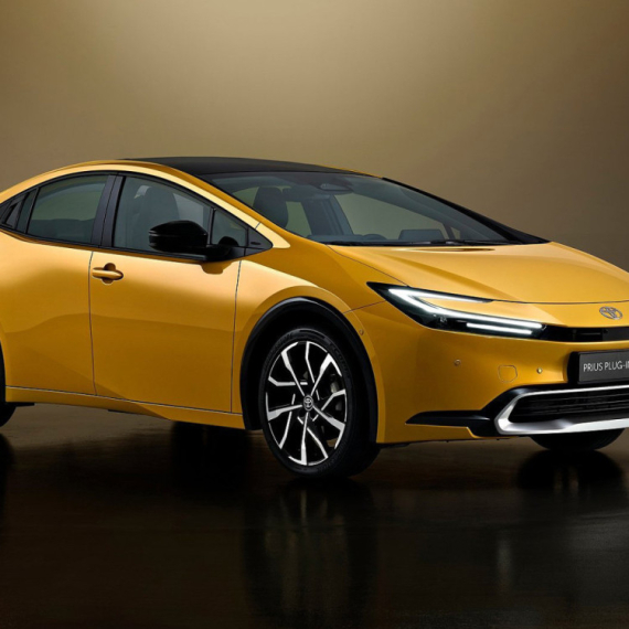 Toyota izračunala: Jedan električni automobil zagađuje kao tri hibridna!