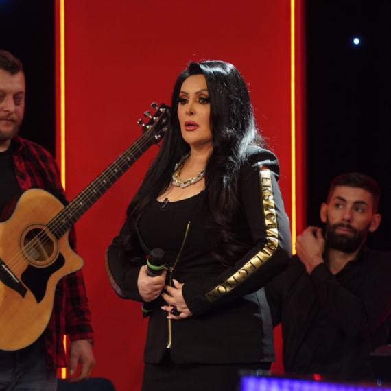Dragana Mirković hitno prekinula koncert u Hrvatskoj: "Jako mi je loše, moram kod lekara"