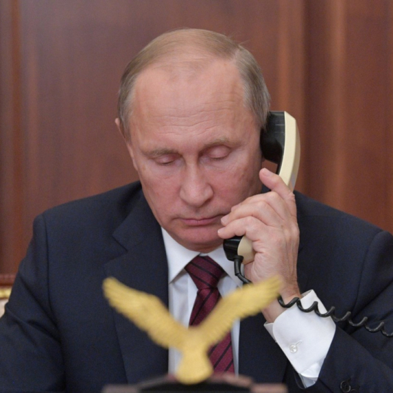 Zelenski je imao plan kako da osvoji Trampa. A onda je Putin pozvao