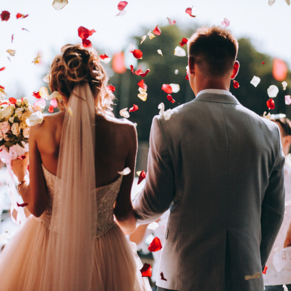 Da li je brak između pravoslavaca i katolika dozvoljen? Ovo su uslovi koji se moraju ispuniti ANKETA/VIDEO