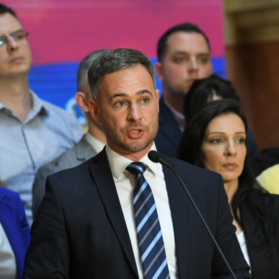 Žarić Kovačević: "Kod Milića stigao putujući cirkus – Parandilović, Ćuta i Miki Aleksić"