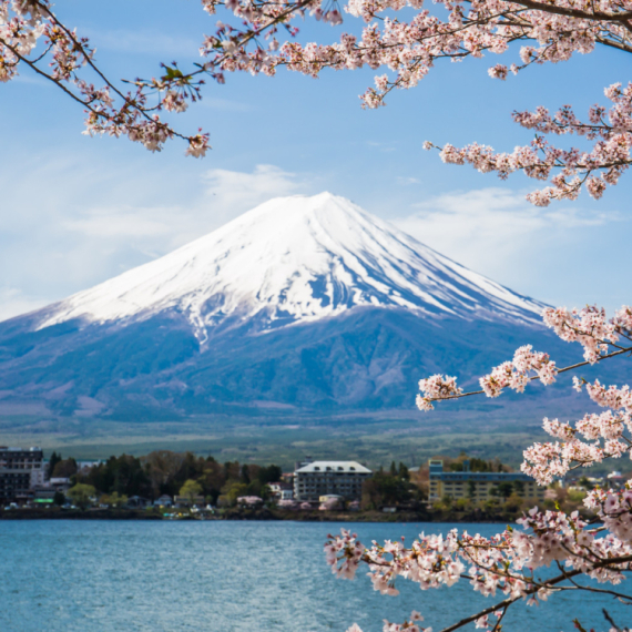 Japanac (102) je najstarija osoba koja se popela na planinu Fuji