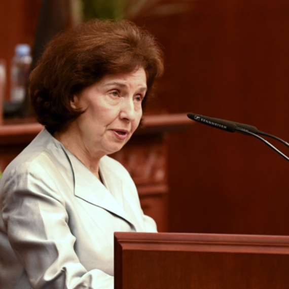 Kabinet: Siljanovska Davkova će se pridržavati ustavnog imena države