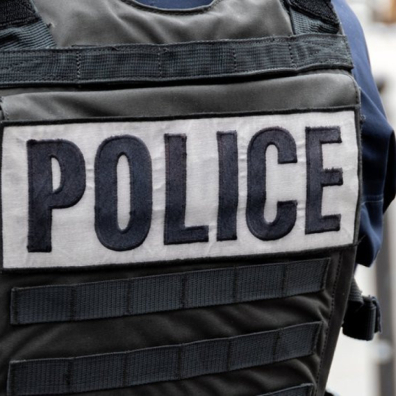 Francuska: Zaseda na putu do zatvora - čuvari ubijeni, zatvorenik pobegao