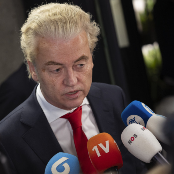 Čuveni desničar ponovo preti: Srušiću vladu