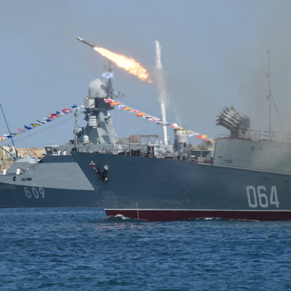 Potopljen ruski brod; Ovo menja sve FOTO