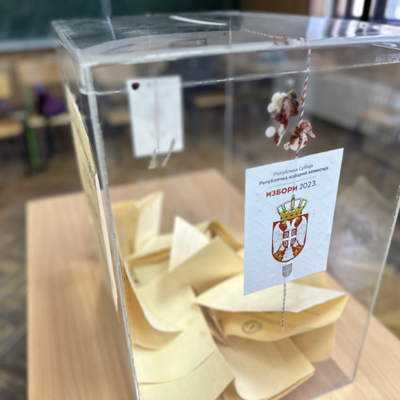 Mediji: Opozicija laže da je pobedila VIDEO