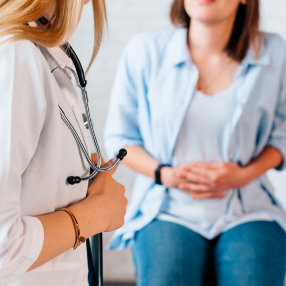 Rak debelog creva se sve češće javlja kod mladih: Ovo su simptomi, naizgled bezazleni