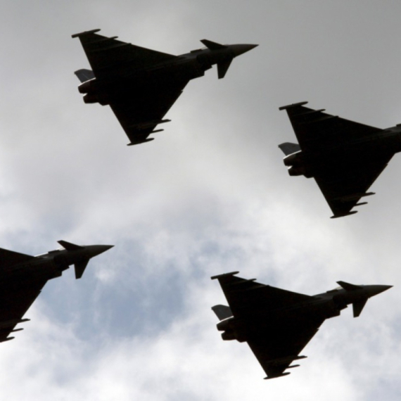 Podignuti Eurofajteri: Primećen ruski avion