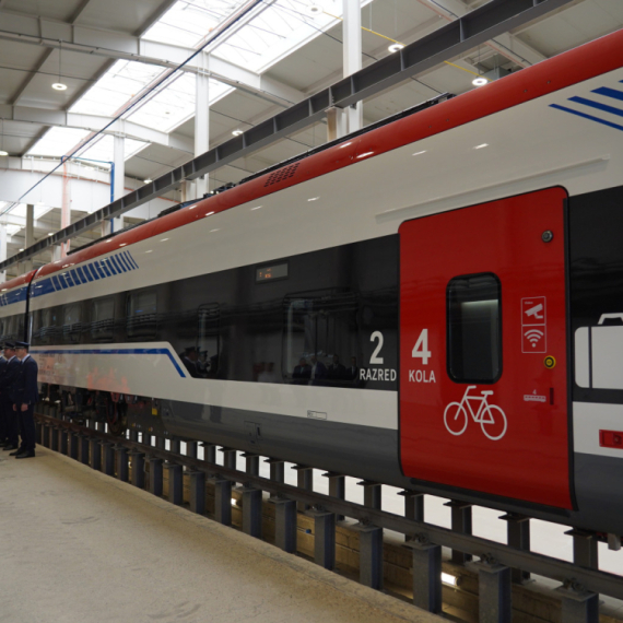 Blokaderi oduševljeni Vučićevim radom! FOTO