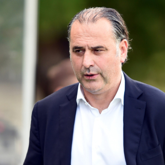 Crnogorski blokader poručio: "Ne sviđa nam se što penzioneri vole svoju Srbiju" FOTO
