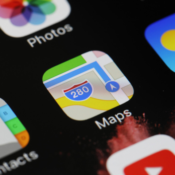 Apple korisnici besni: Uskoro stižu reklame u iOS