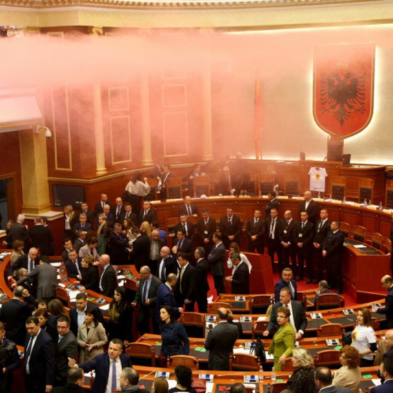 Predsednica albanskog parlamenta podnela ostavku