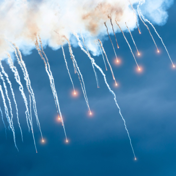 Pogođen ruski ratni brod; Broje se mrtvi; Počinje nova runda pregovora FOTO/VIDEO