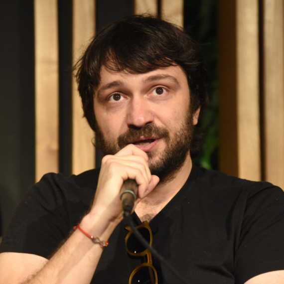 Rade Ćosić završio kod psihijatra nakon raskida: "Svi smo mi više ili manje bolesni"
