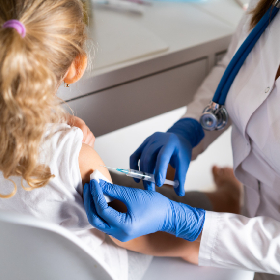 Sramno; Blokaderi koriste tragičnu smrt deteta iz Čačka – žele i za to da okrive vlast