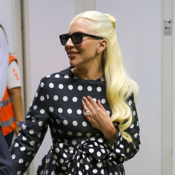 Humani gest: Lejdi Gaga donirala 200.000 dolara za zaštitu zdravlja mladih