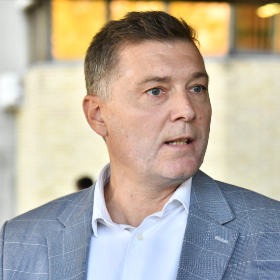 Ratu među blokaderima kraja nema; Sad Zelenović napada nevladine organizacije koje su za EU