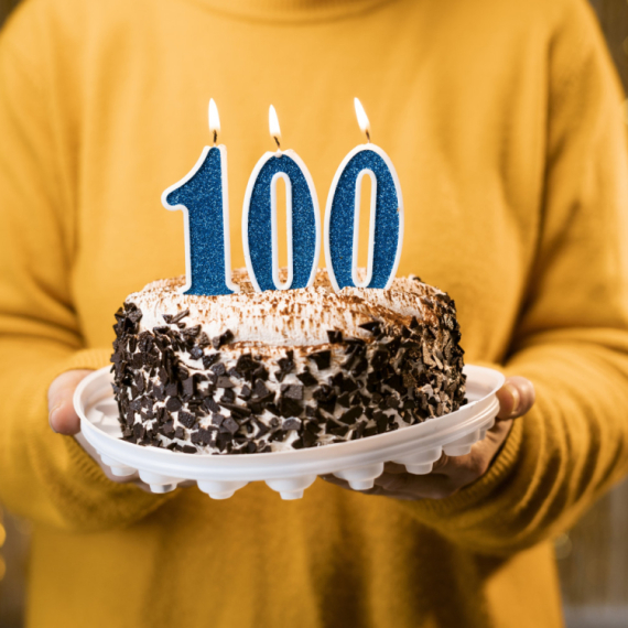 Nova brojka šokirala svet: Broj stogodišnjaka premašio 100.000