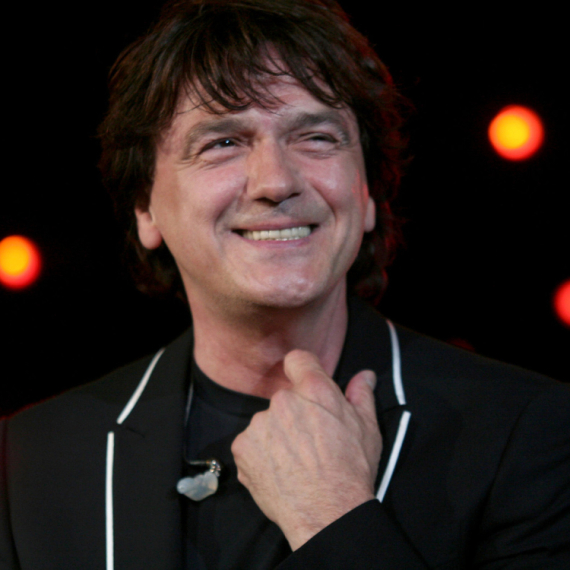 Prva fotografija Čole posle napada: Evo gde je i šta radi; "Da mi je neko rekao..." FOTO