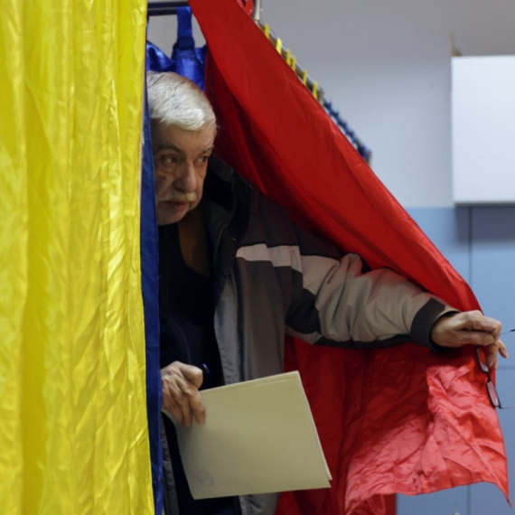 U Rumuniji se danas održavaju ponovljeni predsednički izbori: Đorđe Simion jedan od favorita