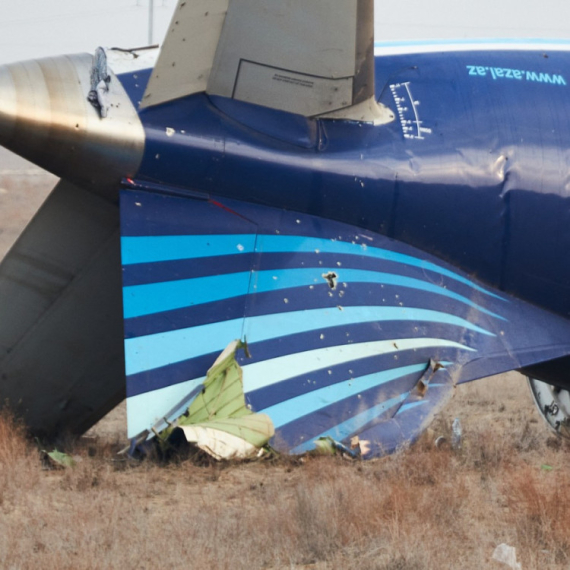 Tragedija u Alžiru: Srušio se vojni avion – poginuo pilot VIDEO