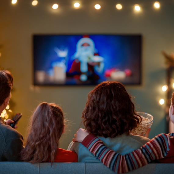 Da li je ovo najgori božićni film svih vremena? VIDEO