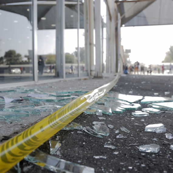 Eksplozija ispred sedišta stranke: Ubijeni lideri Al-Islaha