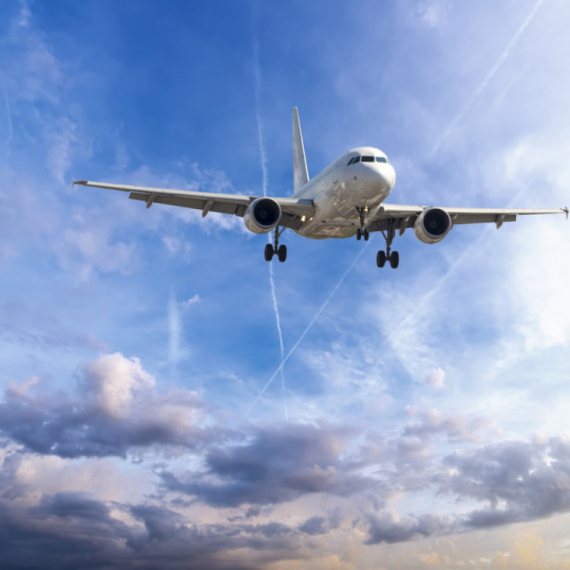 Kina pomaže Iranu? Tri aviona za tri dana