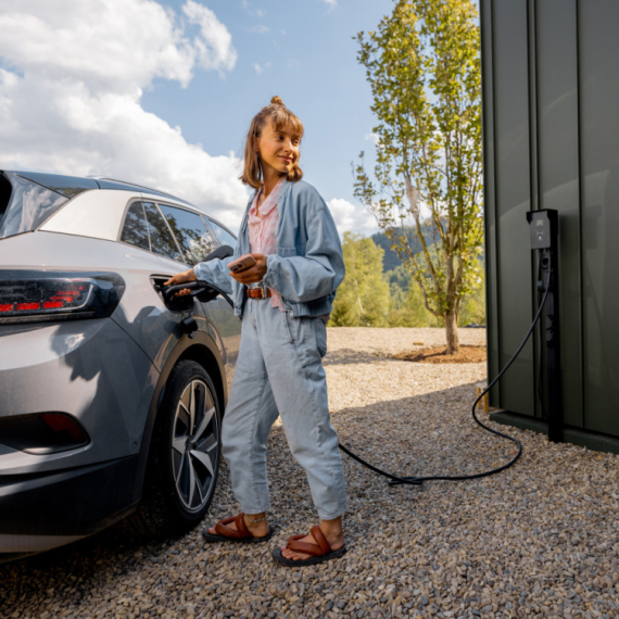 Rekordna godina za električne automobile: Pogledajte gde ih kupuju najviše