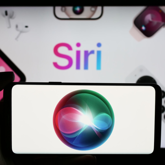 Apple nije zadovoljan zbog ovih promena: Siri dobija zamenu