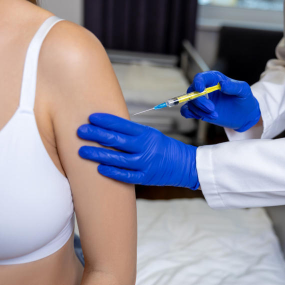 Testira se univerzalna vakcina: Mogla bi da štiti od prehlade, gripa i svih vrsta kašlja FOTO