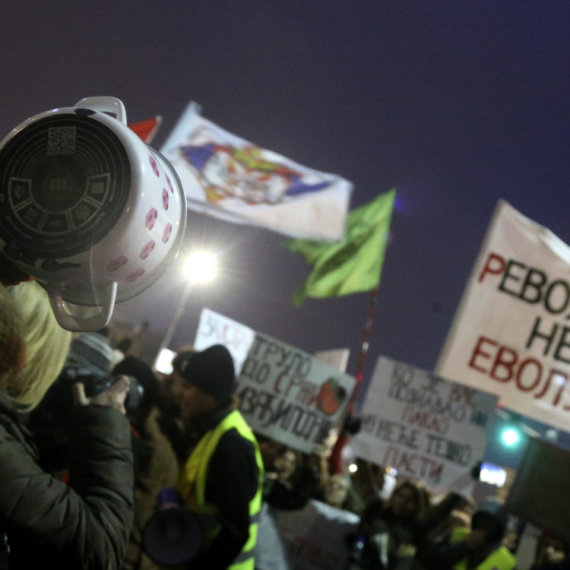 "Ne vodite decu na protest 15. marta"; Strašna najava studenata blokadera FOTO