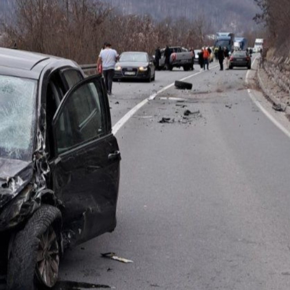 Težak udes na Ibarskoj magistrali, sve je blokirano FOTO