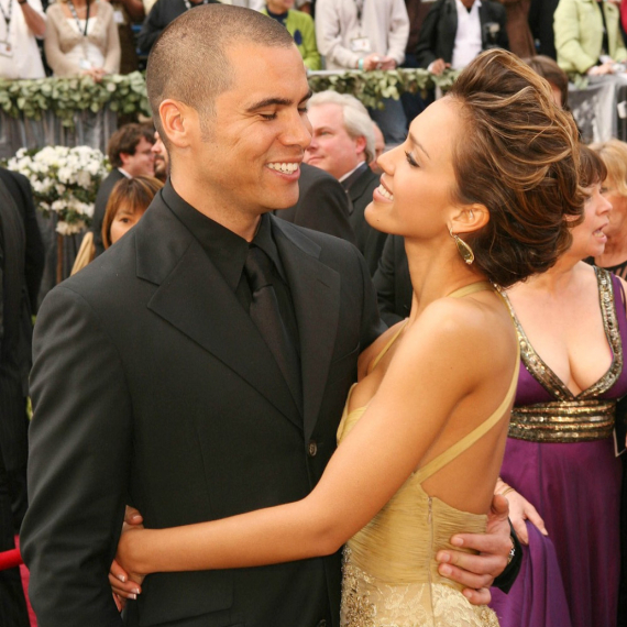 Džesika Alba i Keš Voren se zvanično razveli posle 20 godina braka: Moraće da mu isplati milione