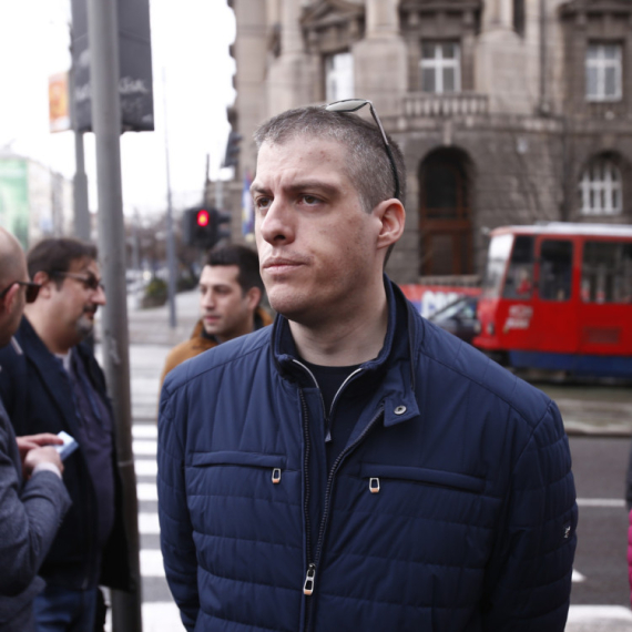 Dežurna narikača prozapadnih medija, Ivan Ninić, ispumpao milione iz budžeta Srbije FOTO