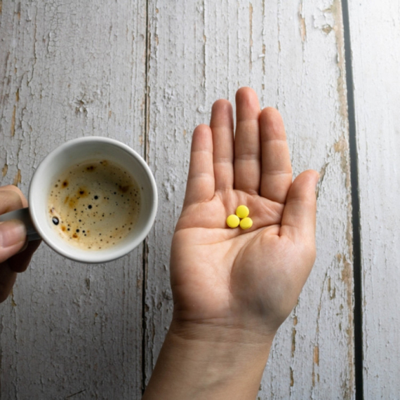 Ove lekove nikako ne treba piti kada i kafu: Stručnjaci upozoravaju