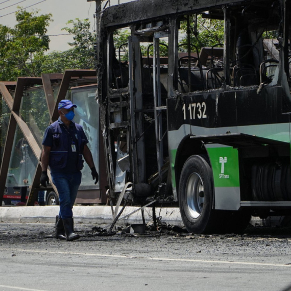 Izgoreo autobus, poginulo više od 30 ljudi