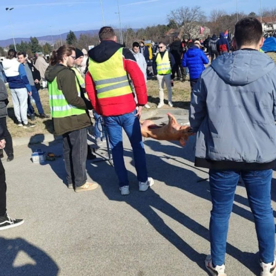 Blokaderi nasrnuli na predsednika opštine Kosjerić