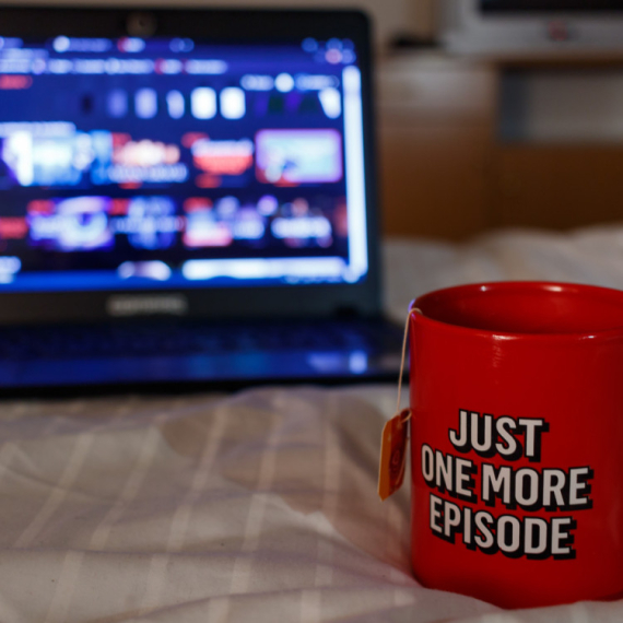 Nova mračna triler serija srušila Netfliks: Bindžuje se u jednom danu