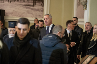 Slika za Kapitulacija pred Milovim nasleđem: Spajić i Mandić pristali na ucene DPS-a, svi zajedno protiv srpskog jezika