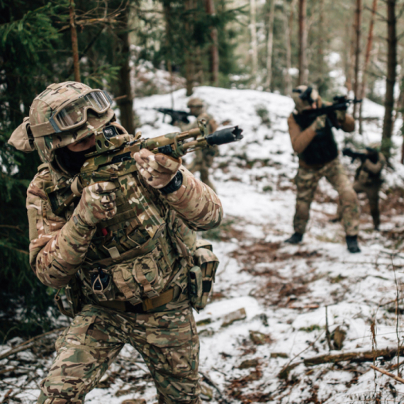 "Crni Rusi" prešli granicu – NATO u panici