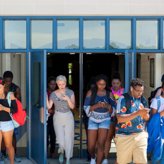 Glumac o masovnoj zabludi milenijalaca: "Izgledate kao da imate 41, a ne 17 godina" VIDEO