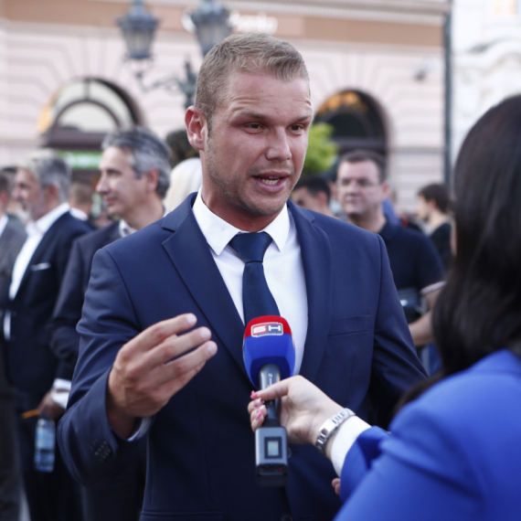 Draško Stanivuković priveden na hrvatskoj granici; Čeka izvođenje pred sudiju FOTO