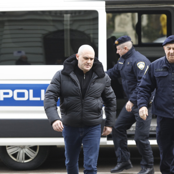 Hrvatski poslanik zaprepastio sve izjavom: "Nema milosti prema zlu; Treba ih sve pobiti"