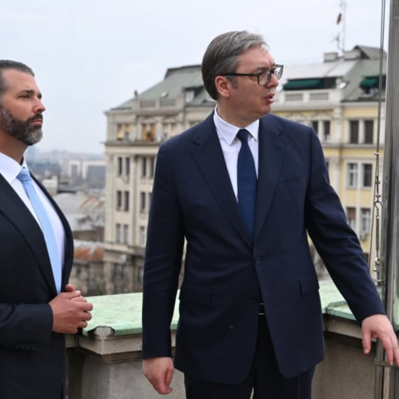 Vučić gost podkasta Donalda Trampa Mlađeg: O obojenoj revoluciji, geopolitici, NVO...