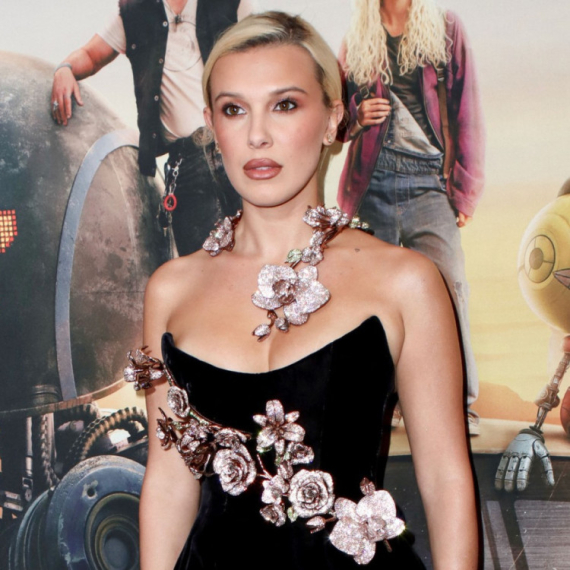 Mlada glumica podnela tužbu protiv slavnog kolege FOTO